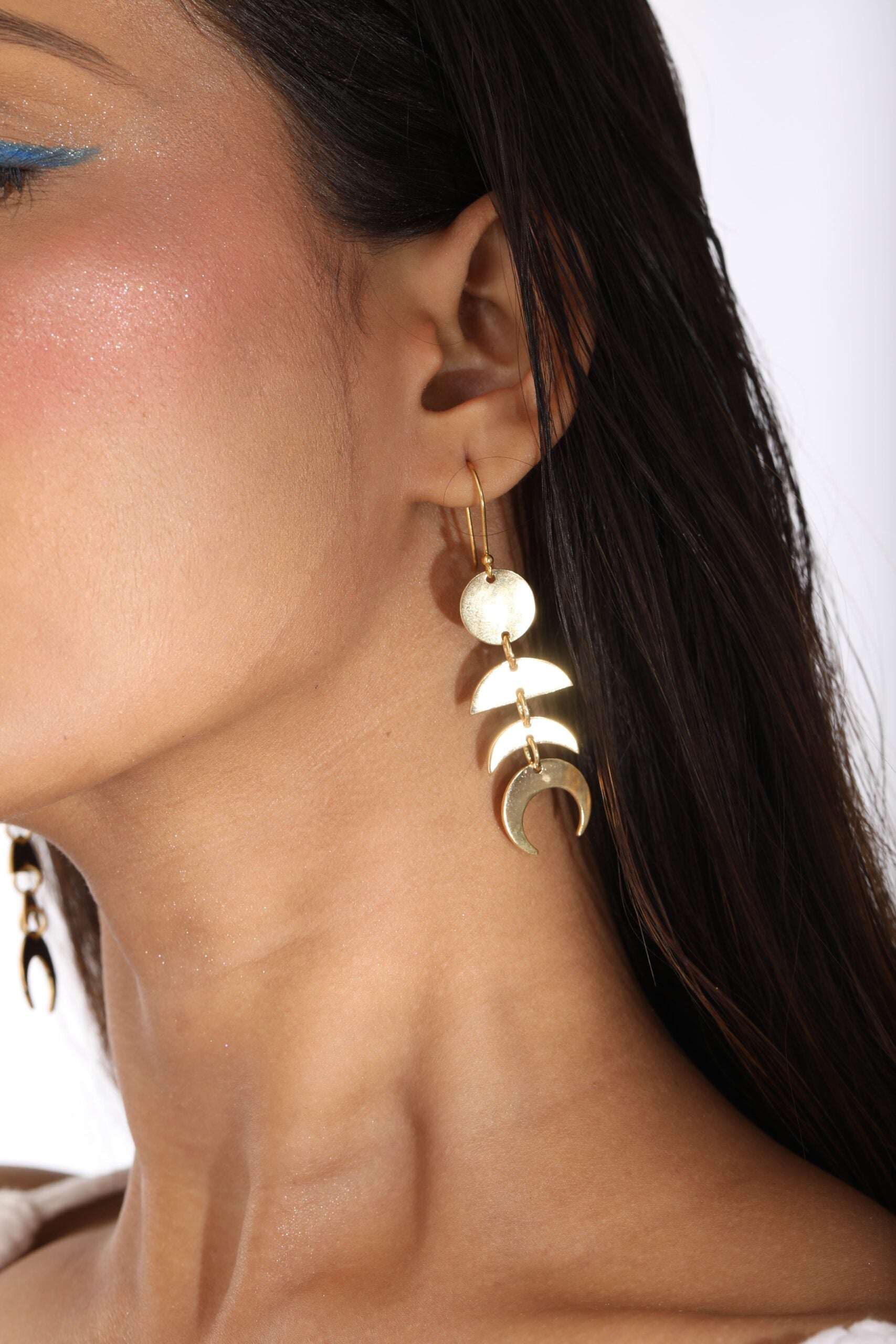 Mehtaab : Moon Phase Earrings