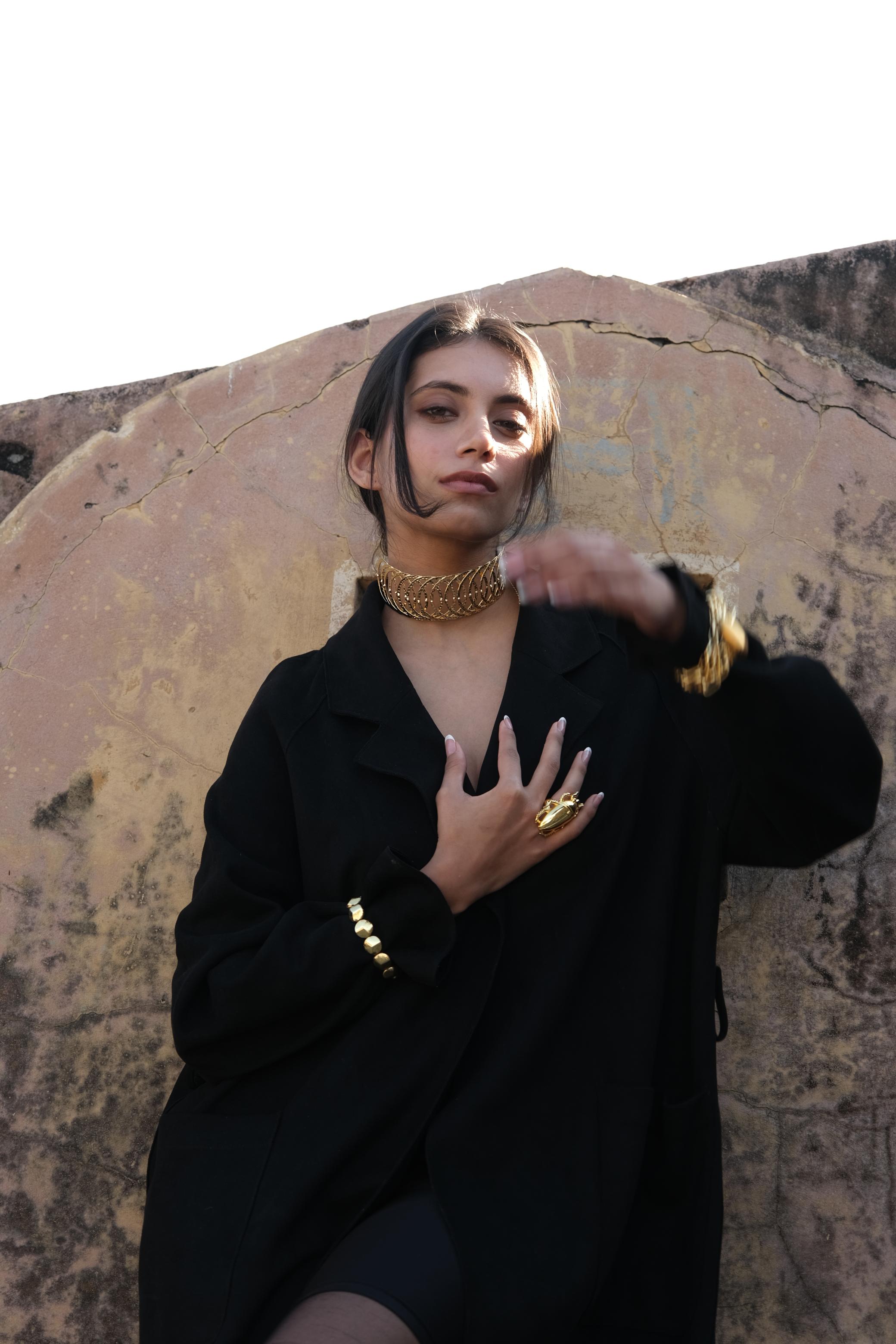 Bold Choker - Nivriti