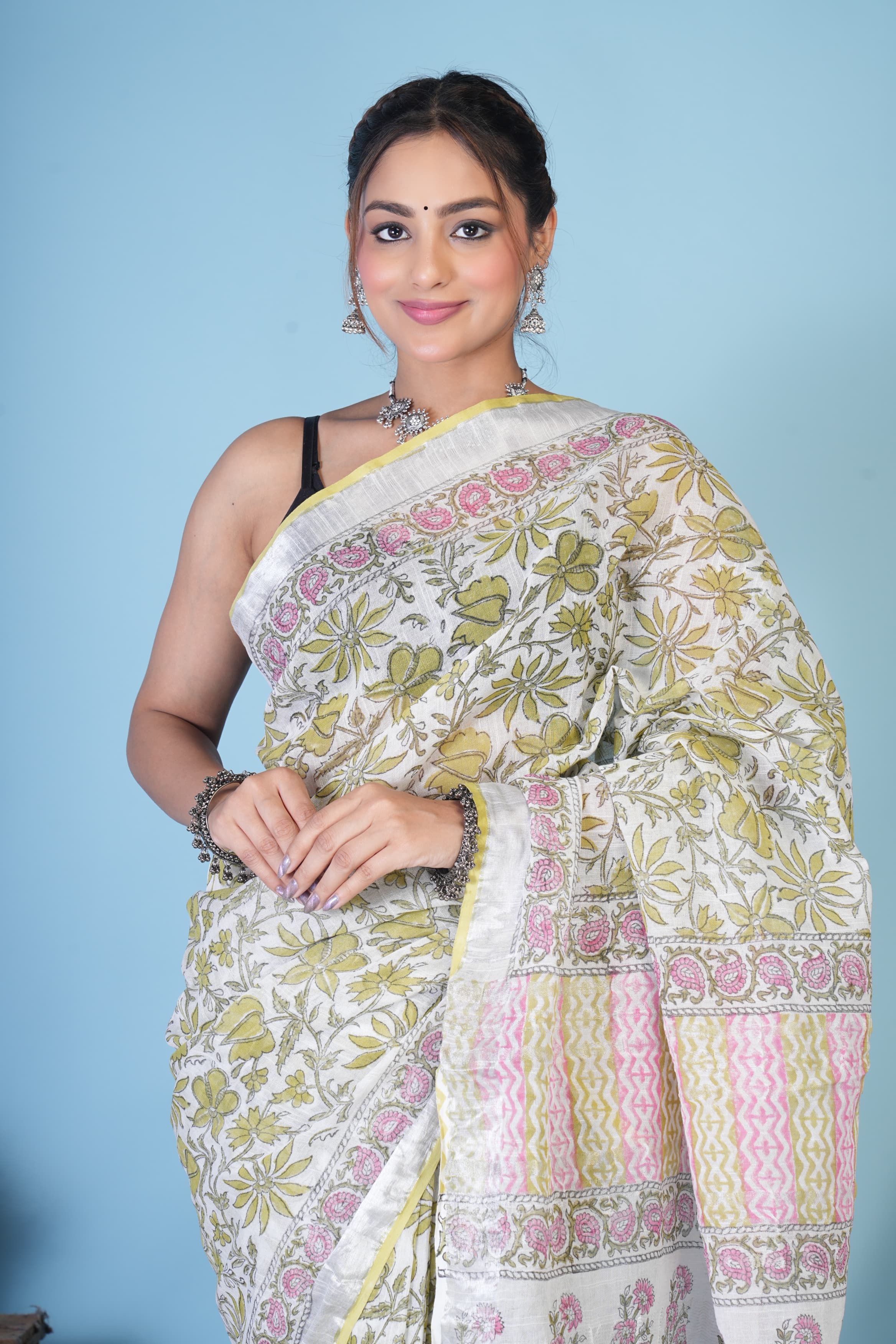 Prakriti Pastel Bloom Linen Saree