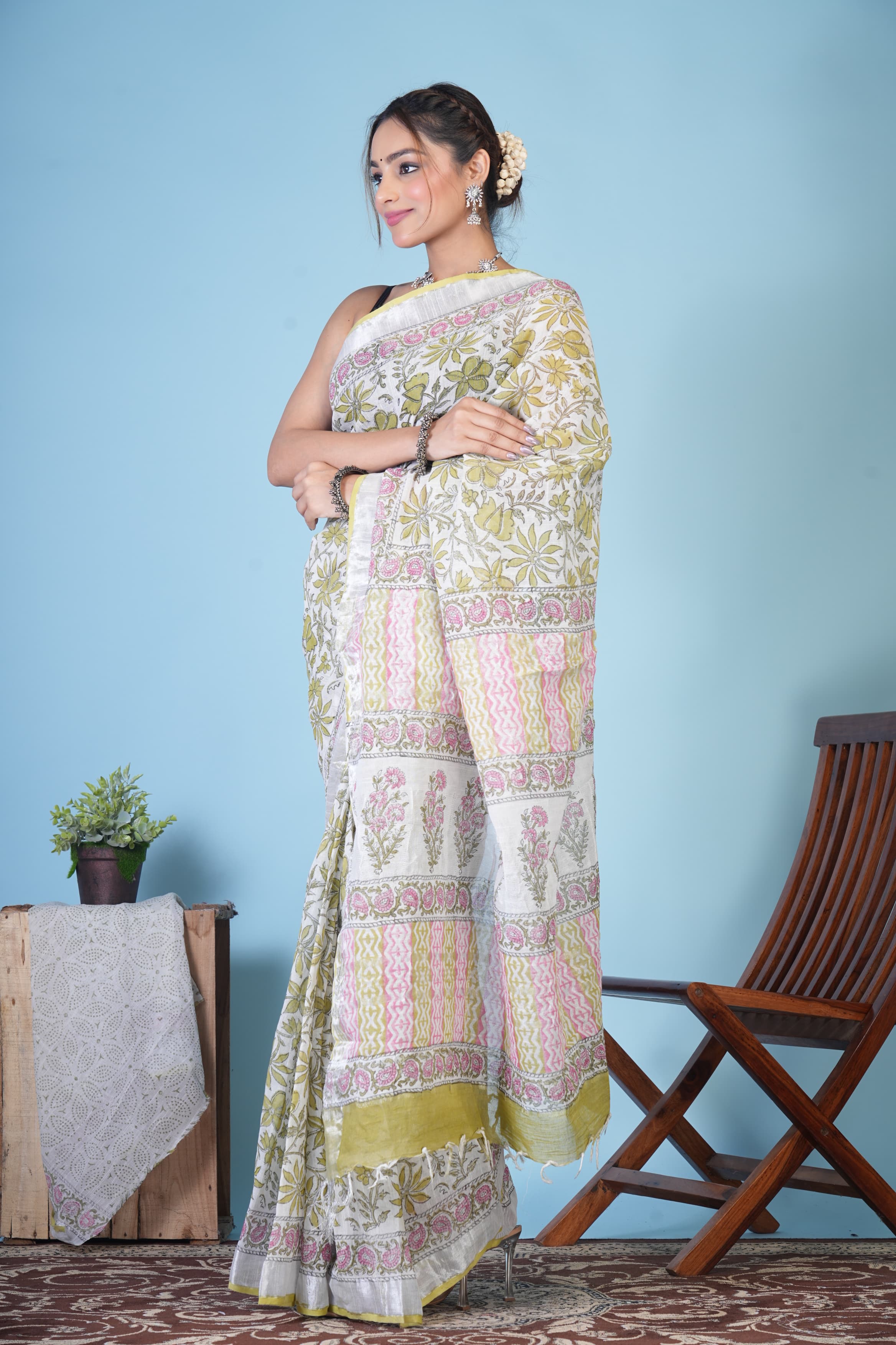 Prakriti Pastel Bloom Linen Saree