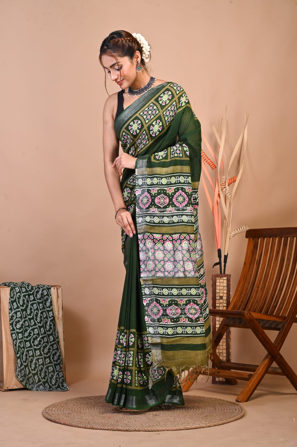 Vanika Forest Linen Saree