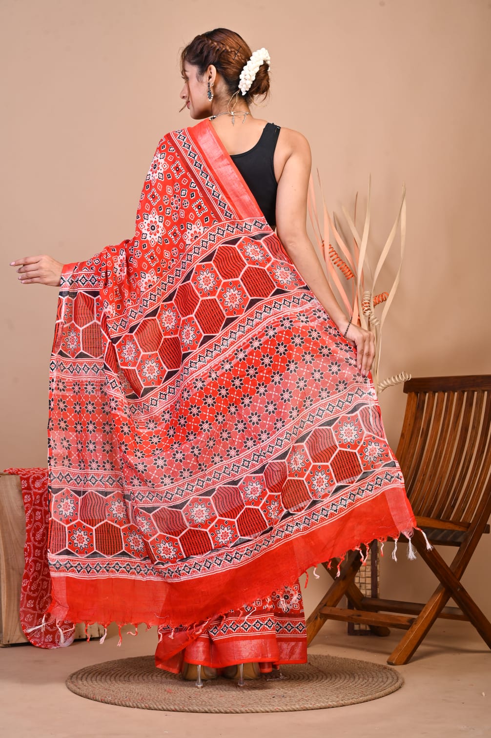 Rangrez Scarlet Linen Saree