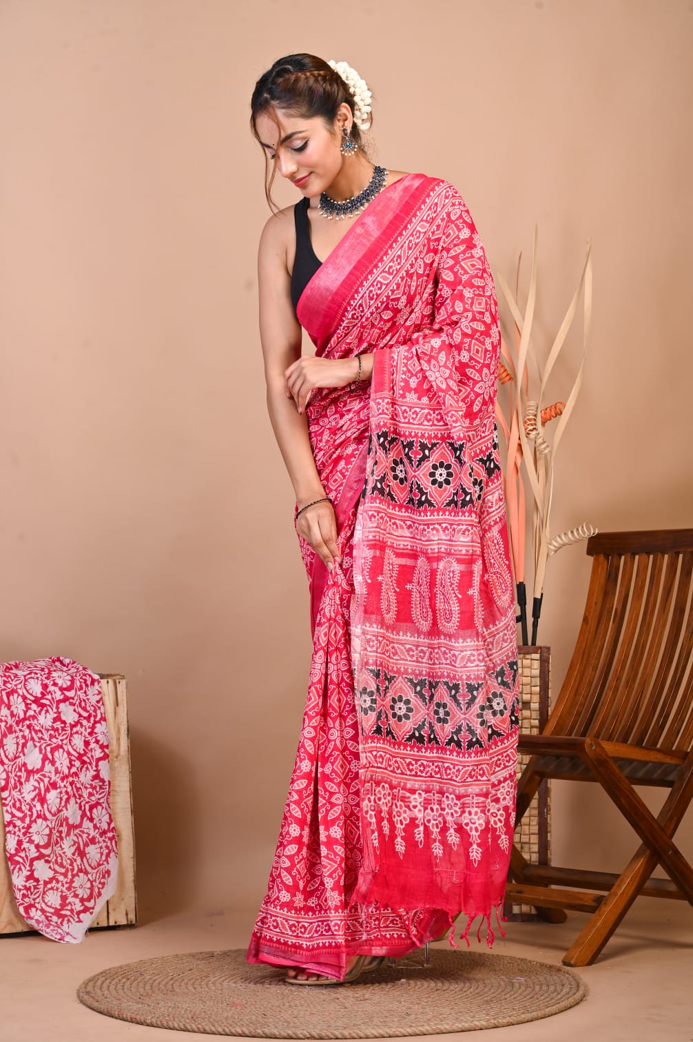 Rangriti Rani Pink Linen Saree